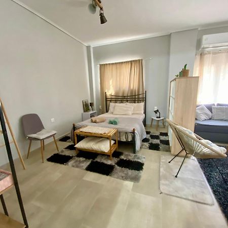 Xrysa'S Central City Apartment Mesolóngion エクステリア 写真