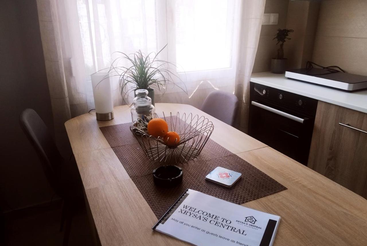 Xrysa'S Central City Apartment Mesolóngion エクステリア 写真